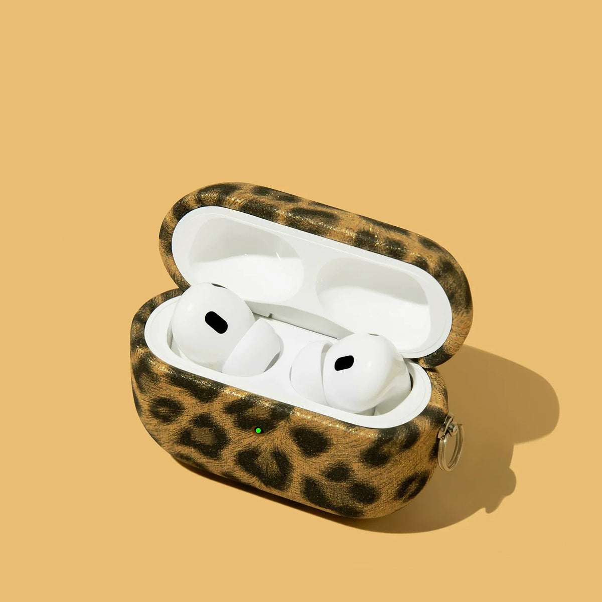 Leopard Print AirPods Case – detail view